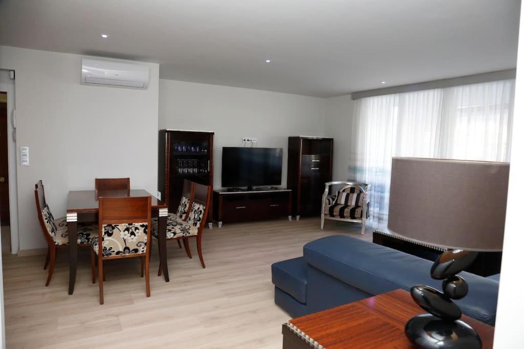 Apartment De Lujo En Edificio Zafiro, *
