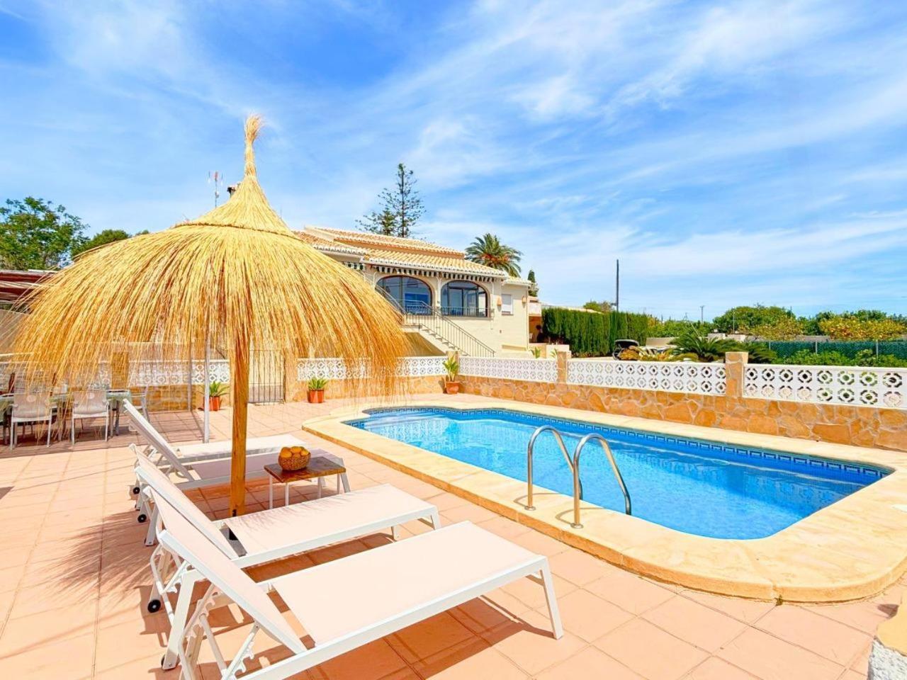 Villa Mediterranea Con Piscina Privada
