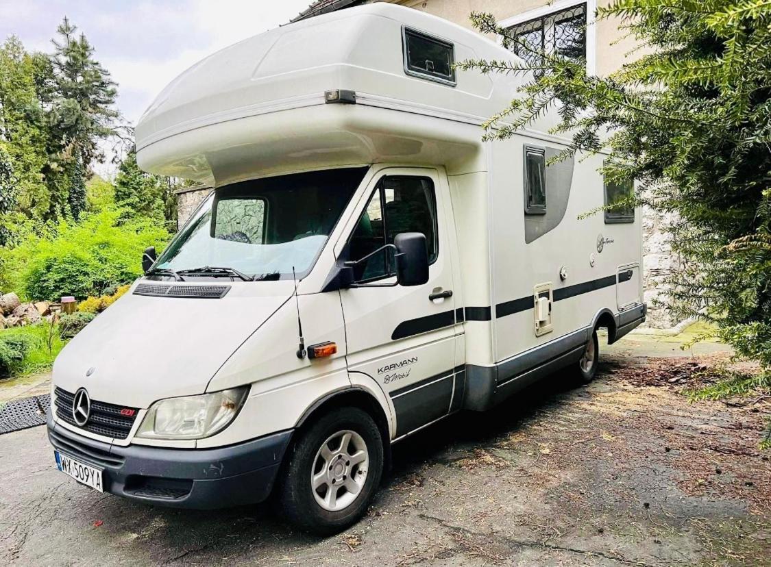 キャンプ場 Anetka's Camper カルプ