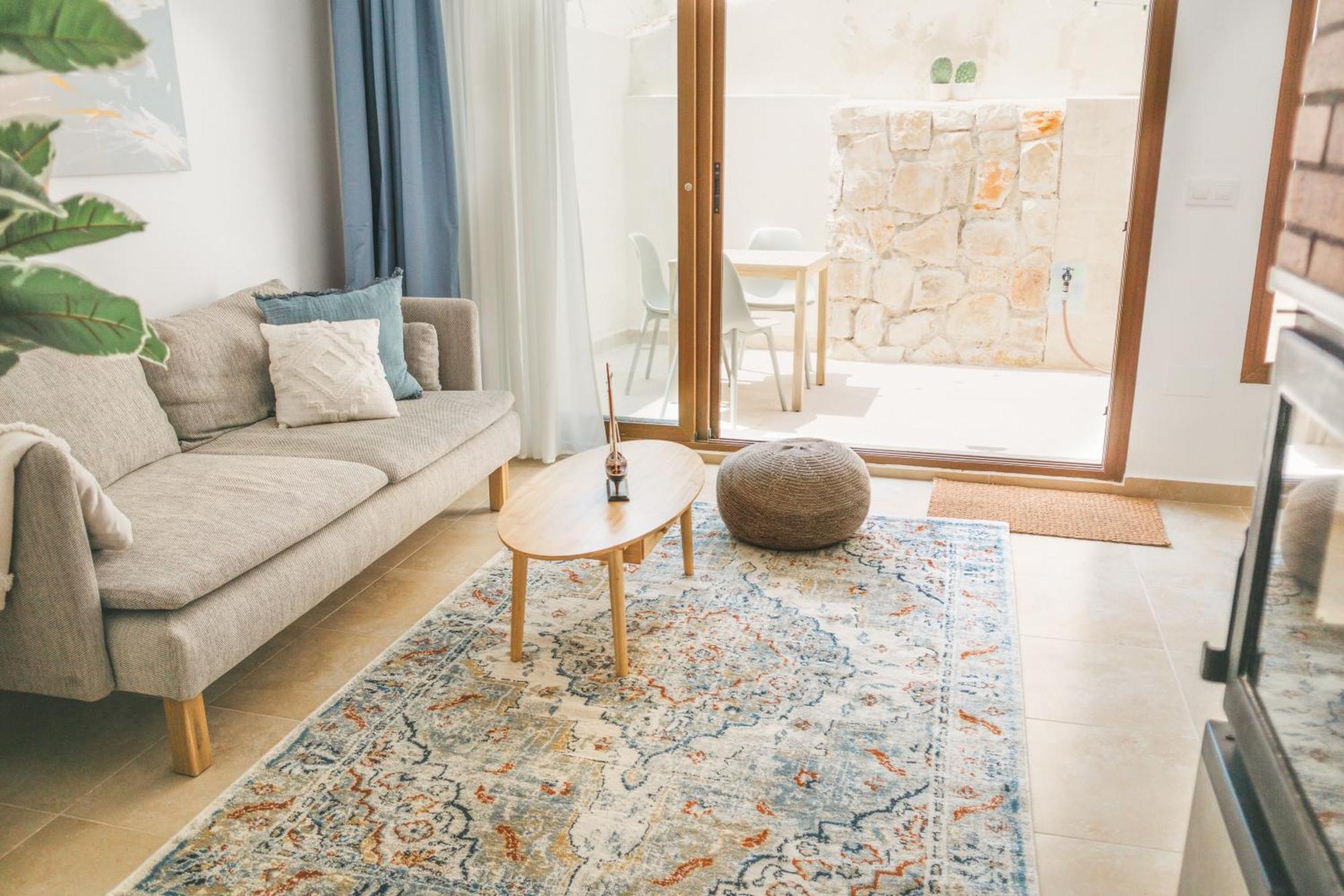 Cozy Townhouse With Private Pool And Seaview *