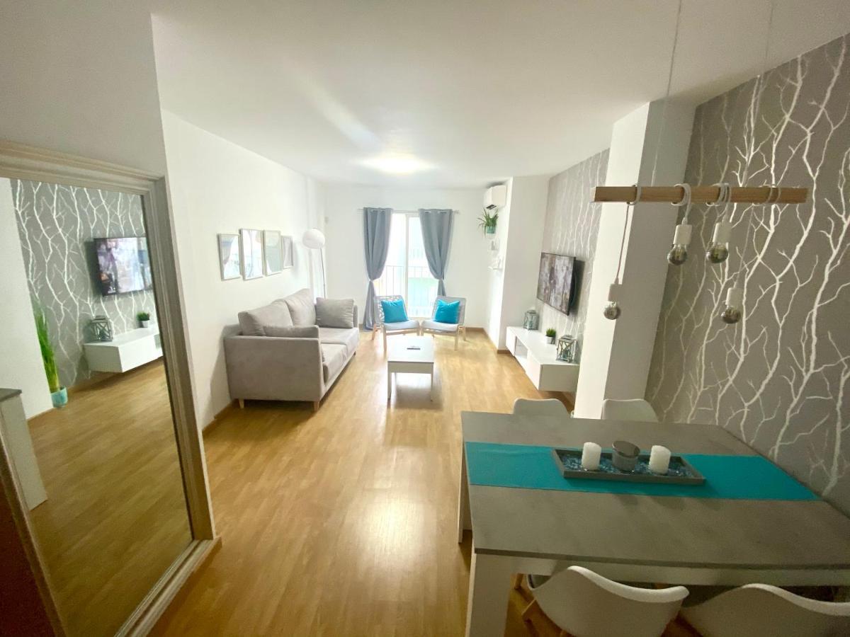 Modern 3 Bedroom In Center Of Appartement *