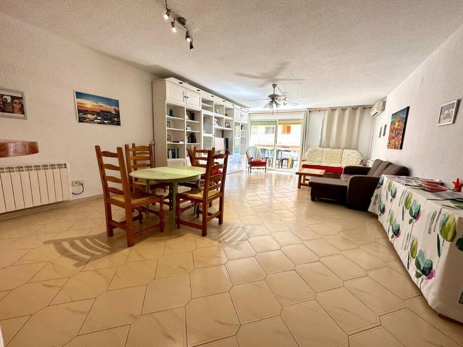 Appartamento Mistral 3 Bed 2 Bath With Pool *