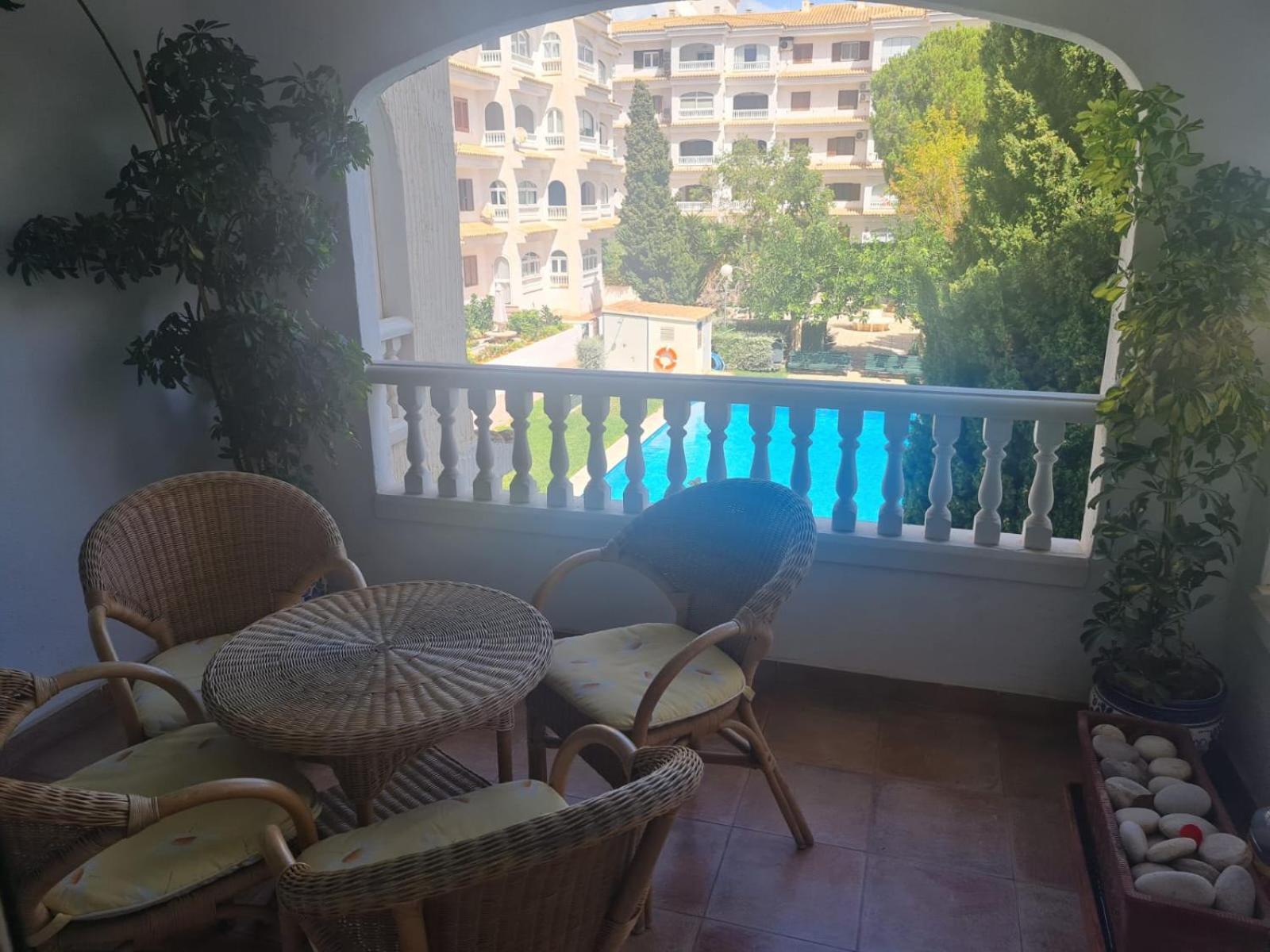 And Cozy Flat With Pool Next To The Appartamento